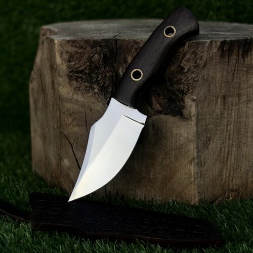Hunting Knife with Wenge Wood Handle & 440C Stainless Steel Fixed Blade, Crocodile Leather Sheath