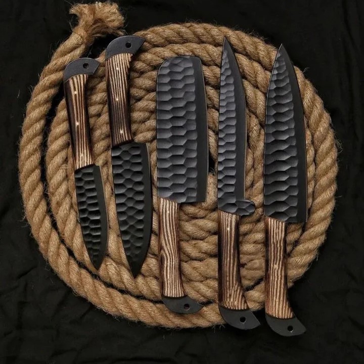 Hand-Forged 5-Piece Damascus Steel Chef Knife Set – Honeycomb Pattern Wood Handles Hand-Forged 5-Piece Damascus Steel Chef Knife Set – Honeycomb Pattern Wood Handles - Image 3